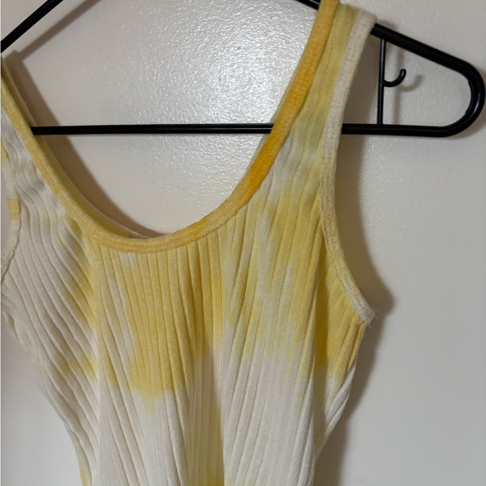 (Heart & Hips) Yellow and White Tie-Dye Ribbed Tank Top